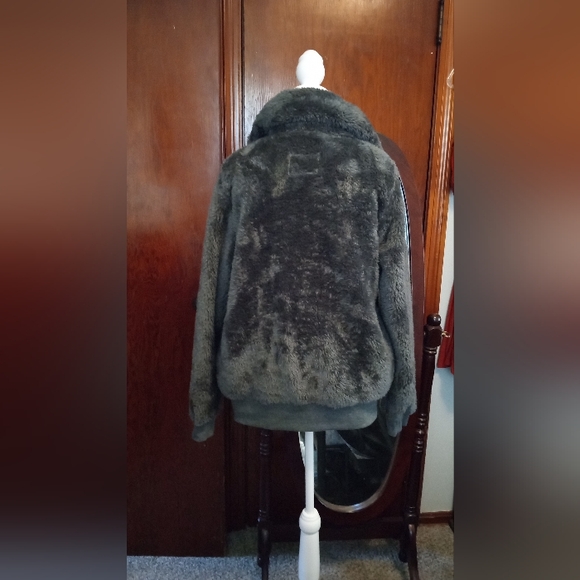 Teddybear Coat - Picture 4 of 13